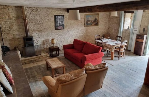 Maire-Levescault Apartment | getaway