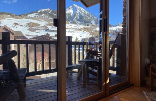 Mount Crested Butte Condo | Getaway in CB with your family @ 4 bedroom Penthouse@Black Bear Lodge!