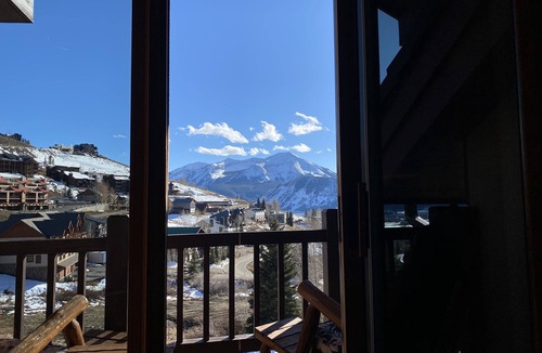 Mount Crested Butte Condo | Getaway in CB with your family @ 4 bedroom Penthouse@Black Bear Lodge!