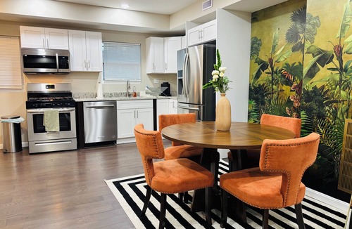 Fairlawn House | Getaway in Greater Navy Yard - 4BR/3BA -Sleeps 10+