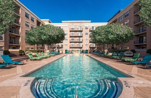 Cityplace Apartment | Getaway In This Spacious Apt w/Work Space & Pool!