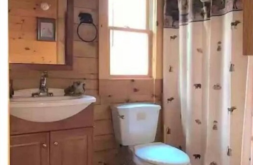 Altmar Cabin | Getaway Lodge with HOT TUB