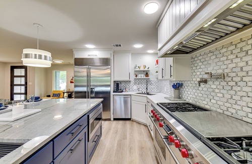 Farmers Branch House | Getaway Near Dallas w/Retro-Style Game Room!