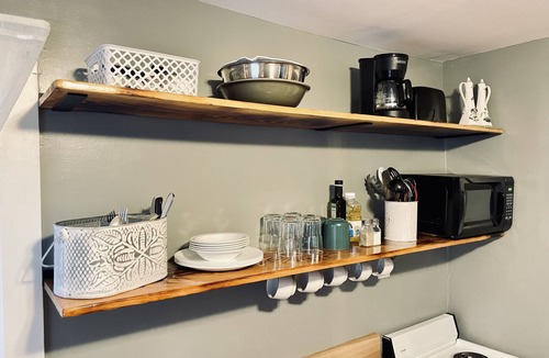 Stamford Apartment | Getaway Near Mass MoCA, Great Hiking, Scenic Views