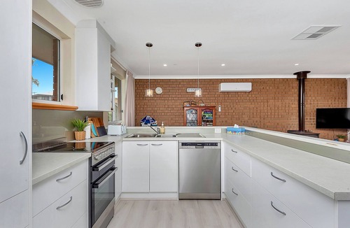 Encounter Bay House | Getaway on Investigator