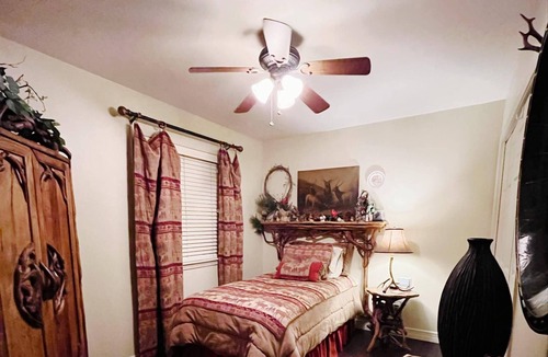 Moodys House | Getaway on the Hudson
