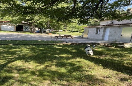 Carmaux Apartment | Getaway to Carmaux