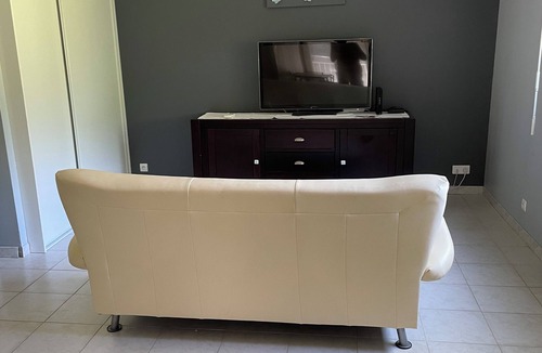 Carmaux Apartment | Getaway to Carmaux