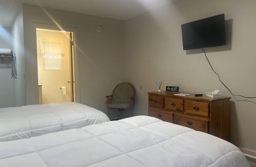 Waynesboro Hotel | Getaway to Hillside Haven 52
