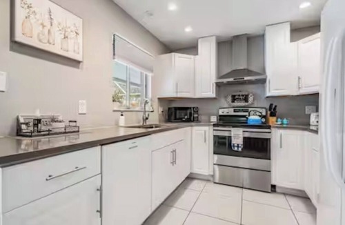 Oldsmar House | Getaway with Heated Pool!