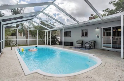 Oldsmar House | Getaway with Heated Pool!