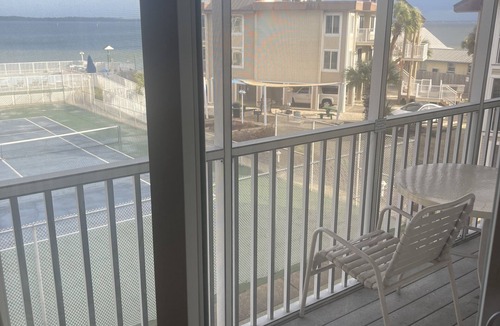 Pensacola Beach Condo | Getaways at Soundside Holiday Beach