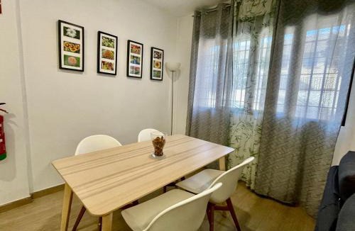 Distrito de Levante Apartment | Geysotur Puerta de la Axerquía Parking Gratis