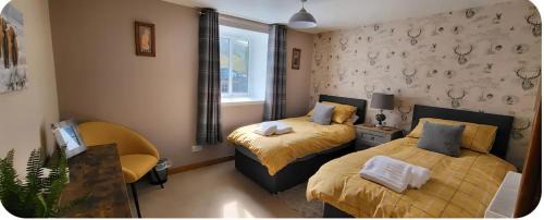 Lewiston House | Ghillies Cottage, Loch Ness