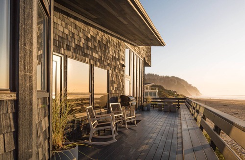 Neskowin House | Ghost Forest Beach House: Reimagined Redwood Oceanfront, Spa, Chef's Kitchen