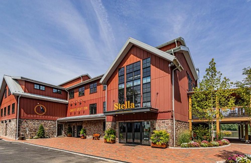 New Hope Hotel | Ghost Light Inn