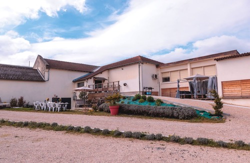 Saint-Etienne-sur-Chalaronne House | Gite de la Ruche - 15 people - PMR