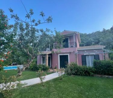 Mikros Gialos Villa | Gialos Villas 1-2 With a Private Pool