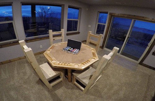 Garden City Cabin | Giant (32+ people) Cabin! Perfect for families, boating, & snowmobiling!