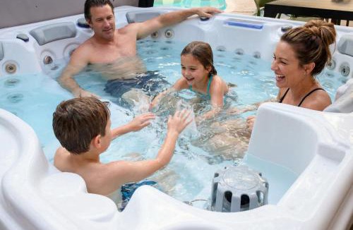 North San Antonio - SAT House | Giddy Up Getaway Pool, Hot Tub and Family Fun!