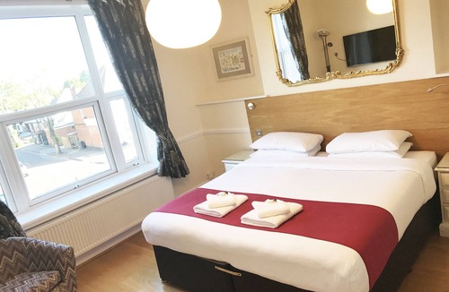 Pettits Hotel | Gidea Park Hotel