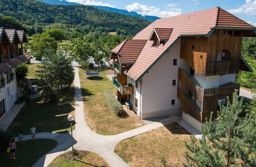 Giez Apartment | Giez | Studio for 4 + 2 Pools On-Site!
