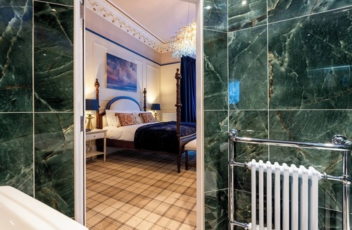 Newington House | Gifford House