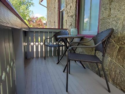 Moylan Bed & Breakfast | Gifford-Risley House Bed and Breakfast