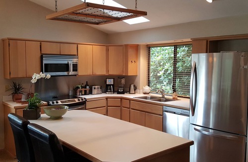 Gig Harbor House | Gig Harbor Rambler- Private and Quiet