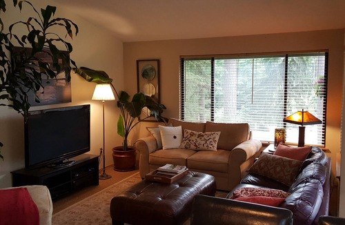 Gig Harbor House | Gig Harbor Rambler- Private and Quiet