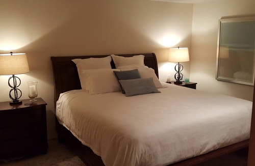 Gig Harbor House | Gig Harbor Rambler- Private and Quiet