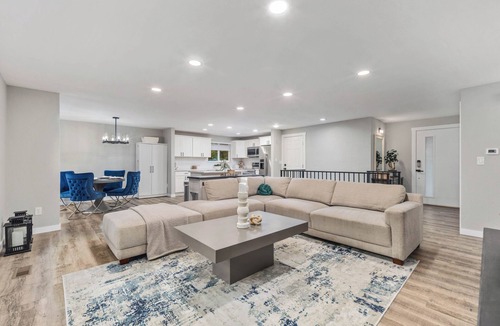 Gig Harbor House | Gig Harbor Retreat Cozy, Bright & Spacious.