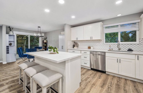 Gig Harbor House | Gig Harbor Retreat Cozy, Bright & Spacious.