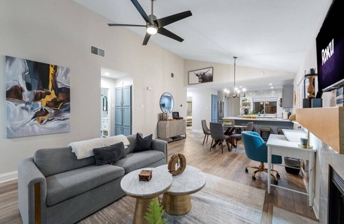 Lewisville House | Gig Speed Internet, Private Hot Tub, near DFW and major highways