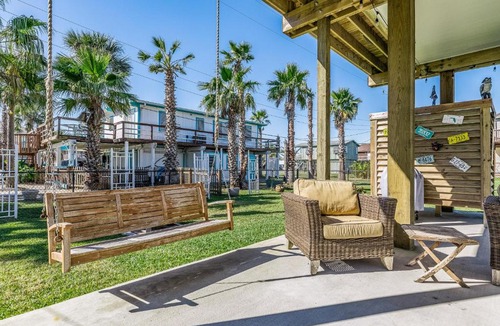 Galveston House | Giggling Gecko