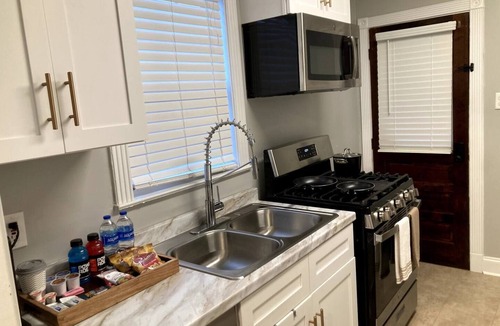 Mobile Condo | Gigi's Midtown Getaway