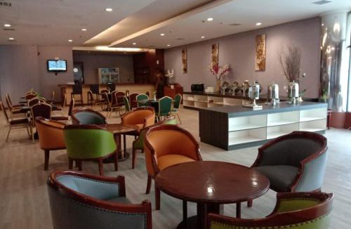 Muarakarang Hotel | GiiA Sanno Hotel Pluit