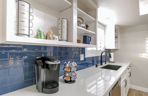 Meadows House | Gilbert Oasis: Pool, Putting Green & Near DT!