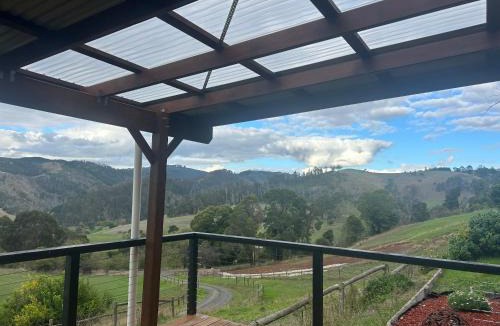 Yinnar South House | Gilbert rise