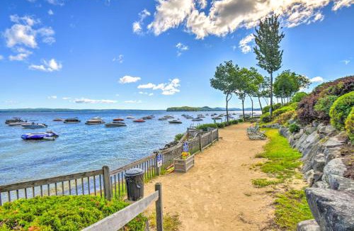 Gilford House | Gilford Townhome w/Lakefront Beach & Pool Access!