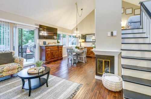 Gilford House | Gilford Townhome w/Lakefront Beach & Pool Access!
