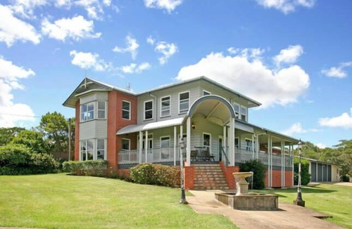 Maleny House | Gillandrea - Gracious Victorian Accomodation