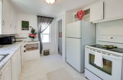 Gillette House | Gillette Adventure Base 1 Mi to Historic Downtown!