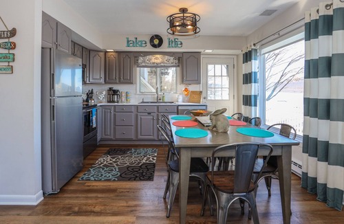 Hammondsport House | Gimme Shelter: Keuka Lake + East Side = Pure Bliss!