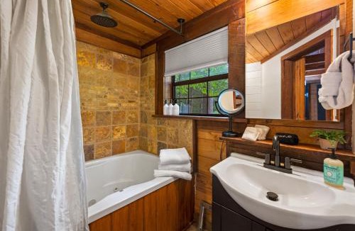 Townsend Ski Chalet | Gimme the Smokies