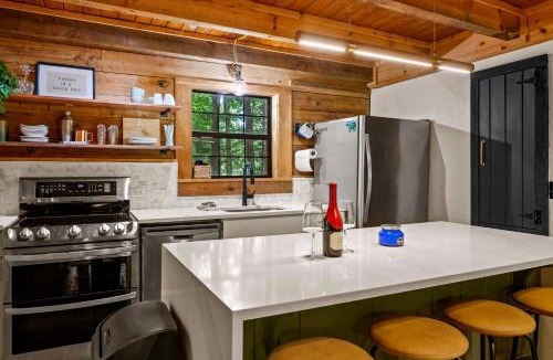 Townsend Ski Chalet | Gimme the Smokies