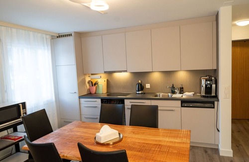 Stalden Apartment | Gina's Apartment - Nähe zu See und Berge by Interhome