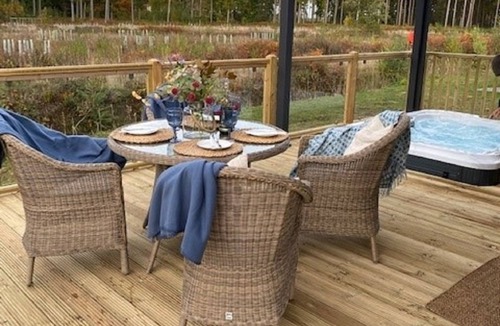 Ryther Apartment | Gingerlily - Luxury Lodge with Hot Tub