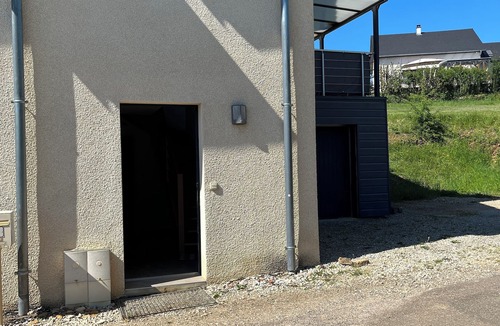 Noroy-le-Bourg Apartment | Gino and nath