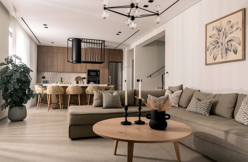 Akrotiri Villa | Gioarde Luxury Villa